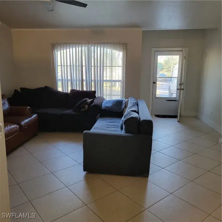 Picture of 571 11Th St Sw, Naples FL 34117