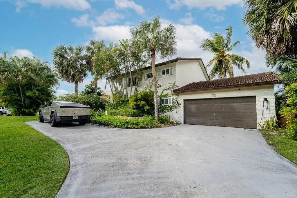 Picture of 2495 Lob Lolly Ln, Deerfield Beach, FL 33442