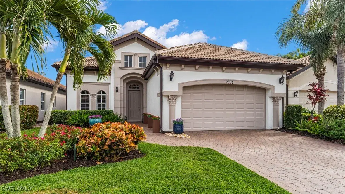 Picture of 7888 Valencia Ct, Naples, FL 34113