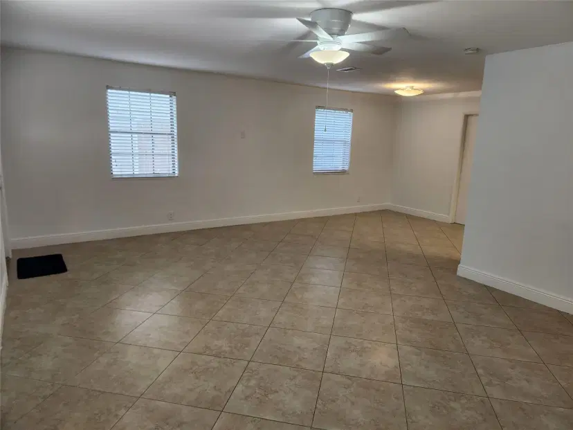 Picture of 5820 NE 2Nd Ter, Oakland Park FL 33334