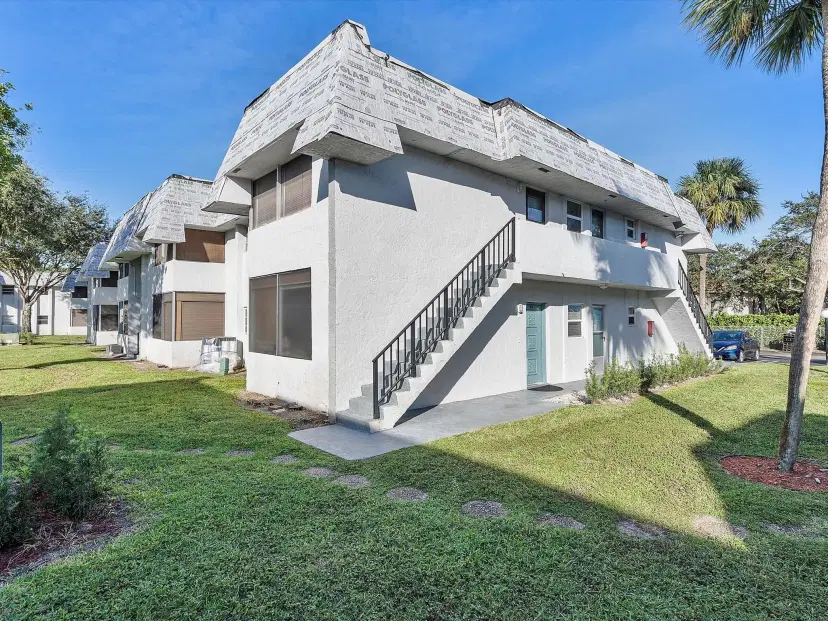 Picture of 8402 W Sample Rd 238, Coral Springs FL 33065