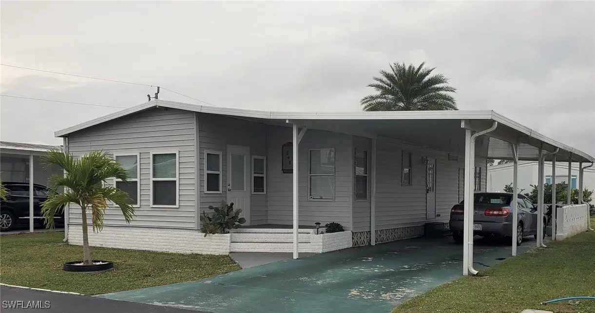 Picture of 648 Future Dr, North Fort Myers, FL 33917