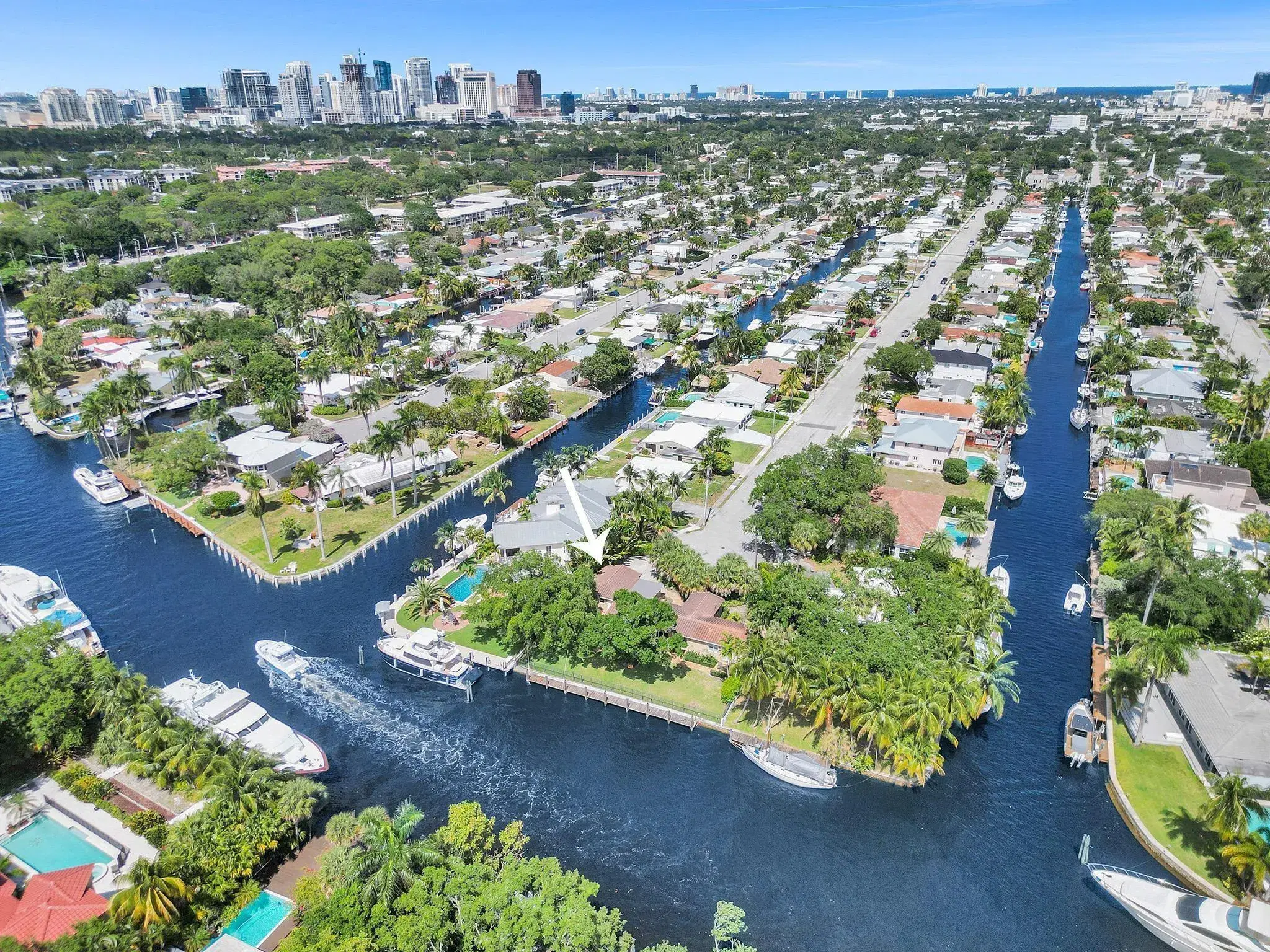 Picture of 1340 Avocado Isle, Fort Lauderdale, FL 33315