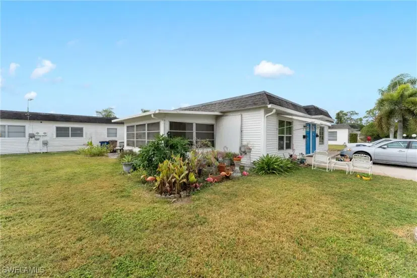 Picture of 8 Tangelo Ct, Lehigh Acres FL 33936