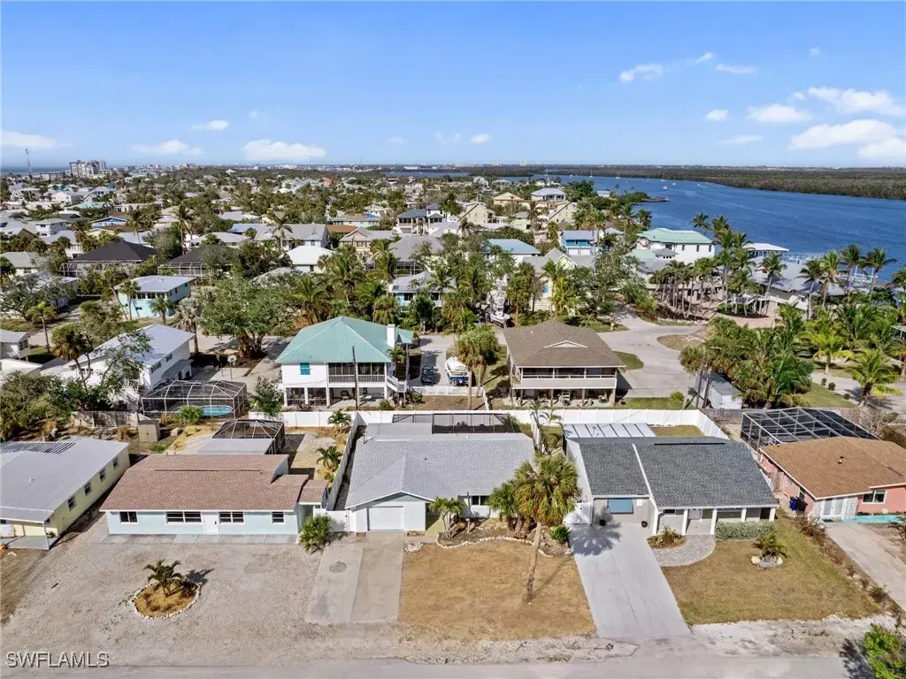 Picture of 193 Hibiscus Dr, Fort Myers Beach, FL 33931