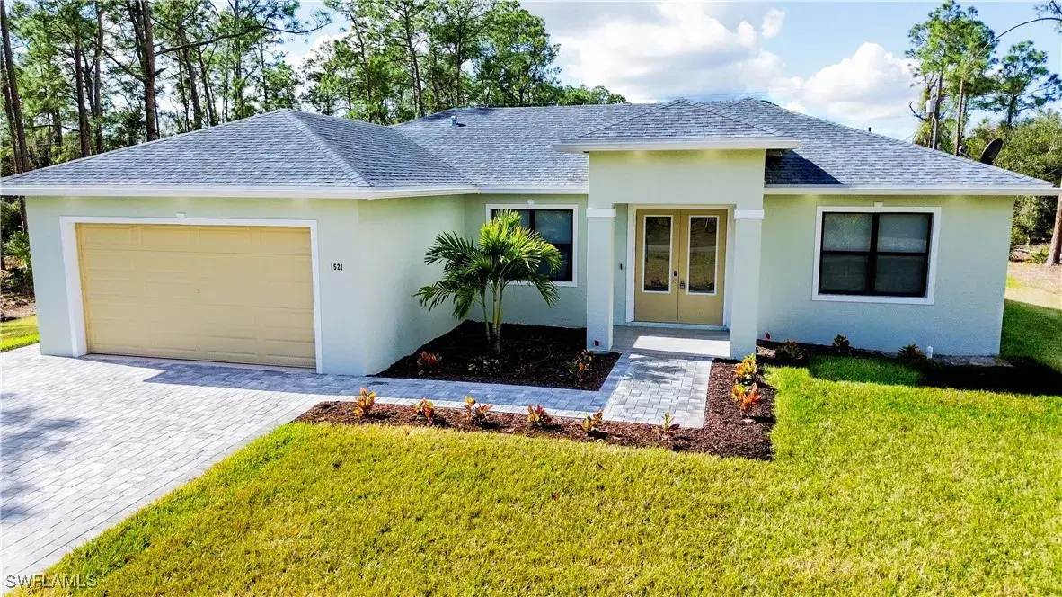 Picture of 1521 Palmetto Ave, Lehigh Acres, FL 33972