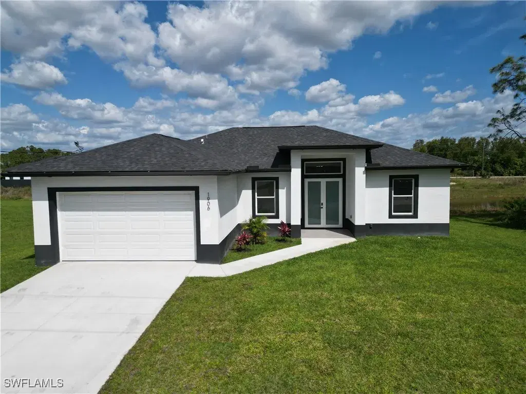 Picture of 1802 Crawford Ave N, Lehigh Acres, FL 33971