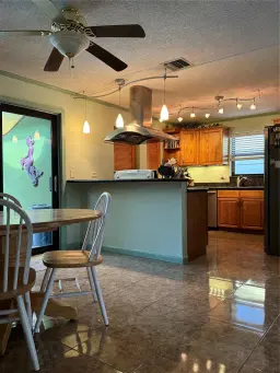 Picture of 5365 NE 1St Ter, Fort Lauderdale, FL 33334