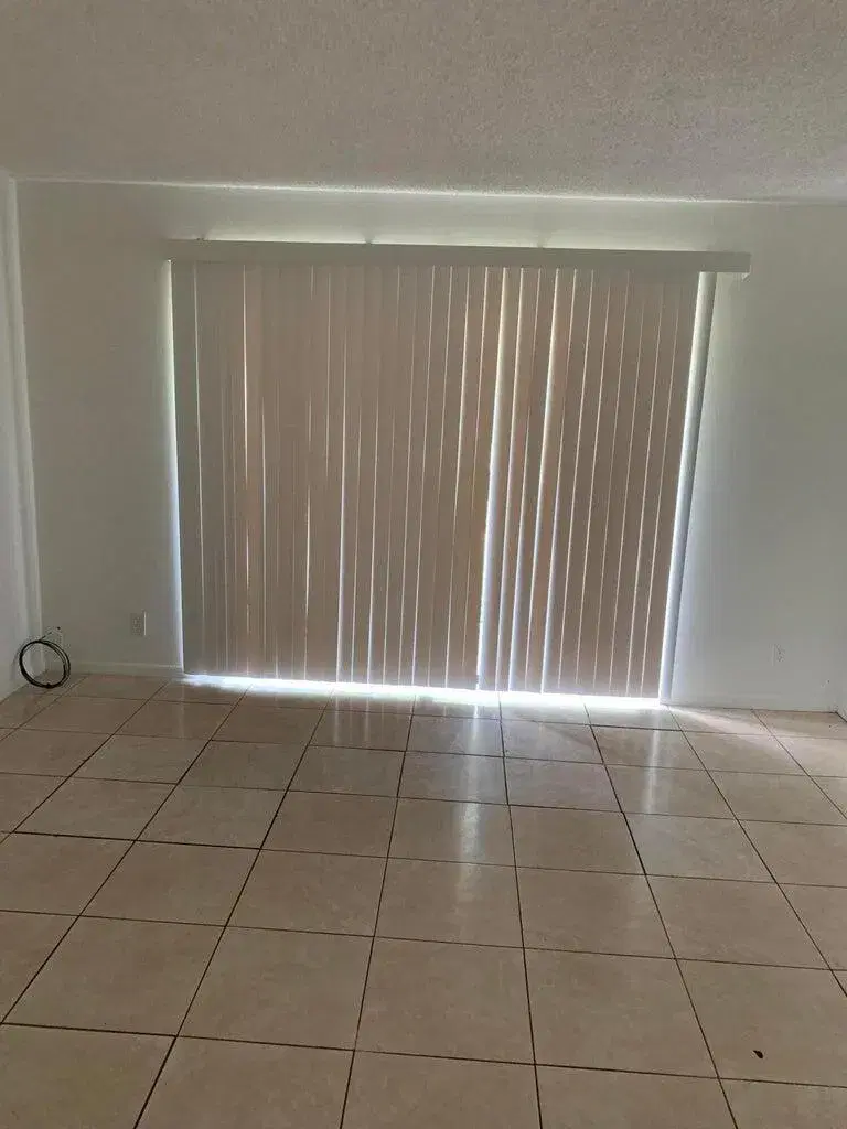 Picture of 2050 N Congress Avenue 301, West Palm Beach FL 33401