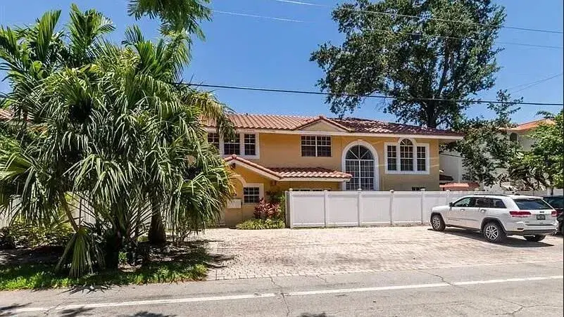 Picture of 1101 NE 6Th Street C, Fort Lauderdale, FL 33304