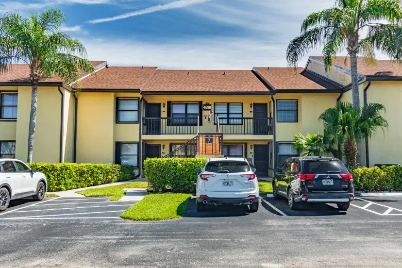 Picture of 4698 E Lucerne Lakes Boulevard E 103, Lake Worth FL 33467