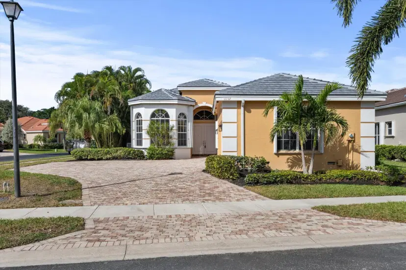 Picture of 4237 Imperial Isle Drive, Lake Worth FL 33449