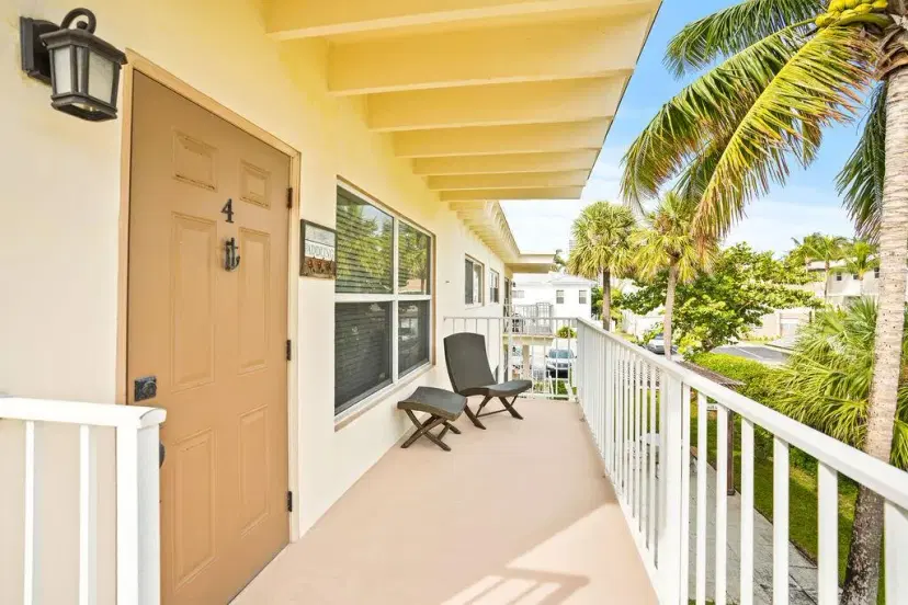 Picture of 114 Cascade 4 Lane, Palm Beach Shores FL 33404