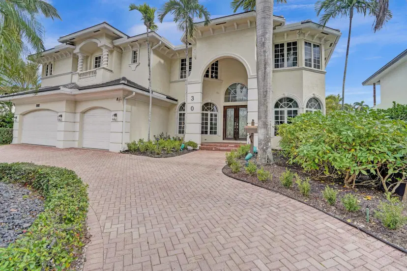 Picture of 30 Fiesta Way, Fort Lauderdale FL 33301