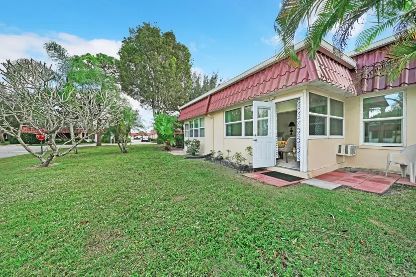 Picture of 857 Worcester Lane A, Lake Worth FL 33467