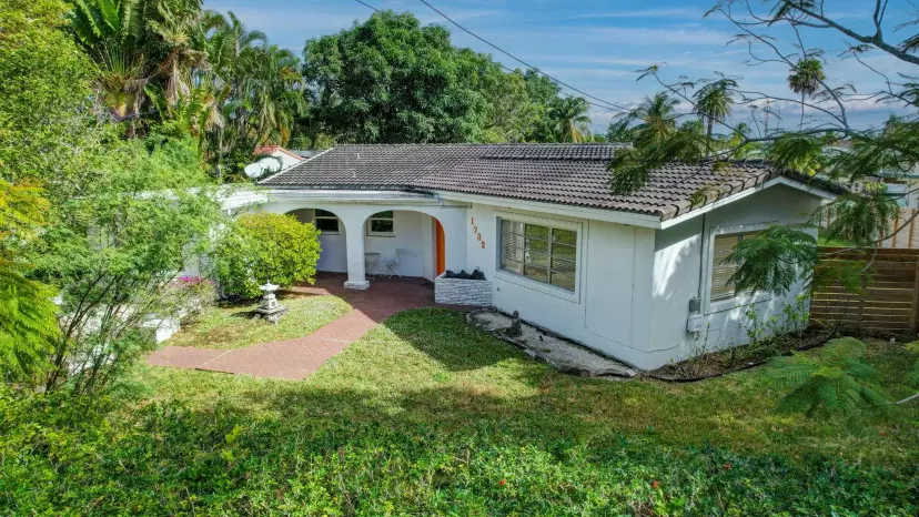 Picture of 1732 NE 18Th Ave, Fort Lauderdale FL 33305