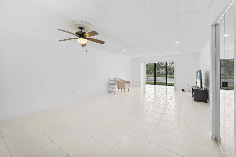 Picture of 9206 Pecky Cypress Lane 3E, Boca Raton FL 33428