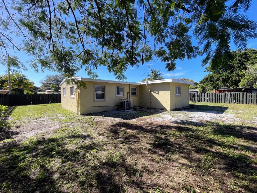 Picture of 1647 NW 11Th Pl, Fort Lauderdale FL 33311