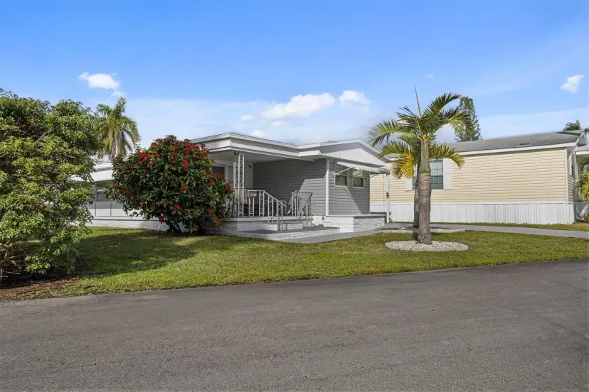 Picture of 8621 SW 19Th St, Davie FL 33324