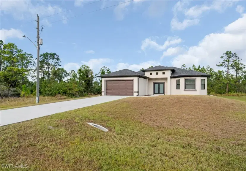 Picture of 3211 Sunshine Blvd N, Lehigh Acres FL 33971