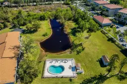 Picture of 10022 Oxfordshire Ln 105, Fort Myers, FL 33908