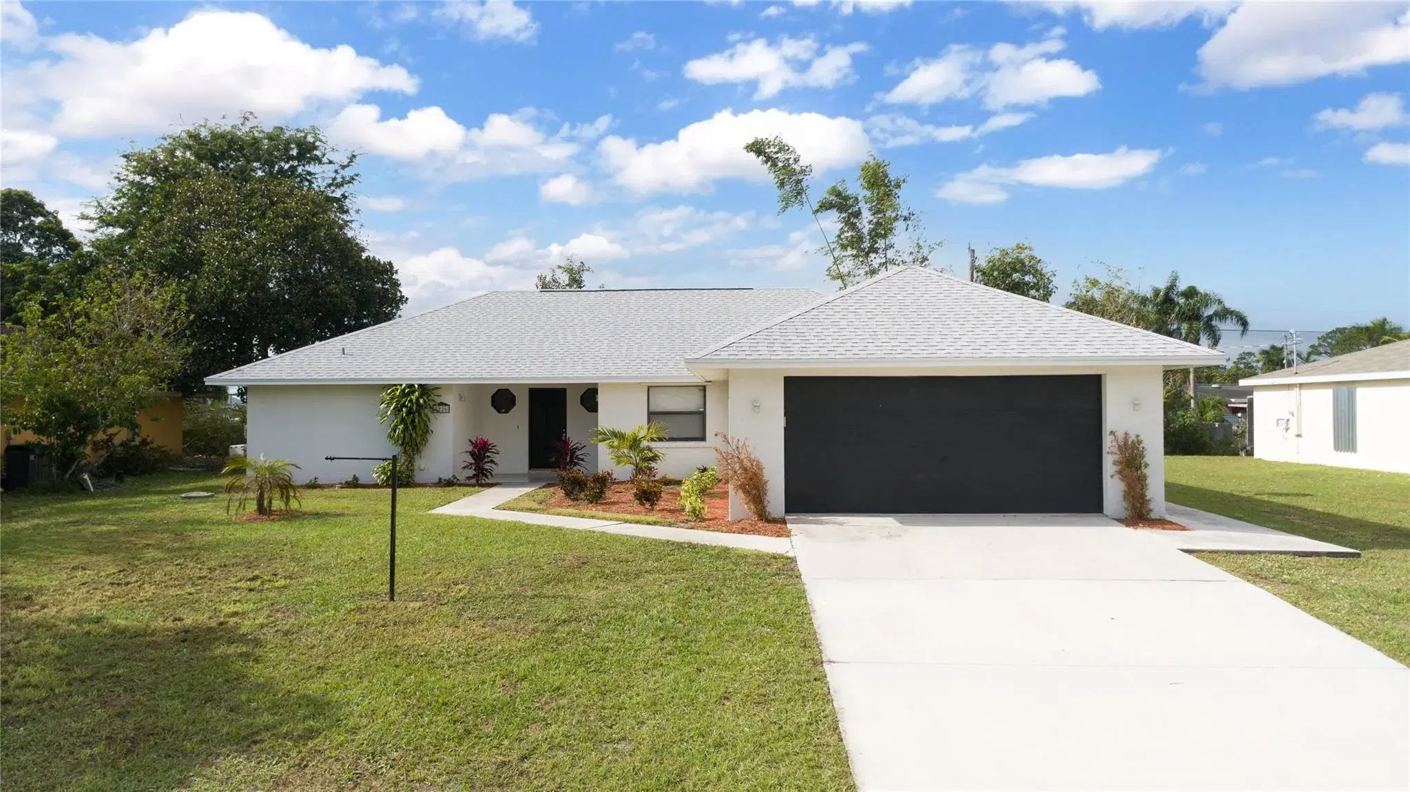 Picture of 1926 SE Floresta Dr, Port St Lucie, FL 34983