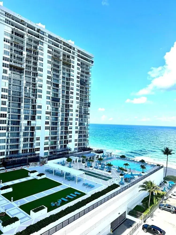 Picture of 4250 Galt Ocean Dr 9G, Fort Lauderdale FL 33308