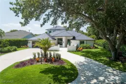 Picture of 1910 Mission Dr, Naples, FL 34109