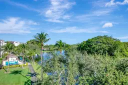 Picture of 2105 Lavers Circle 411, Delray Beach, FL 33444