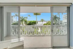 Picture of 2505 S Ocean Boulevard 402, Palm Beach, FL 33480