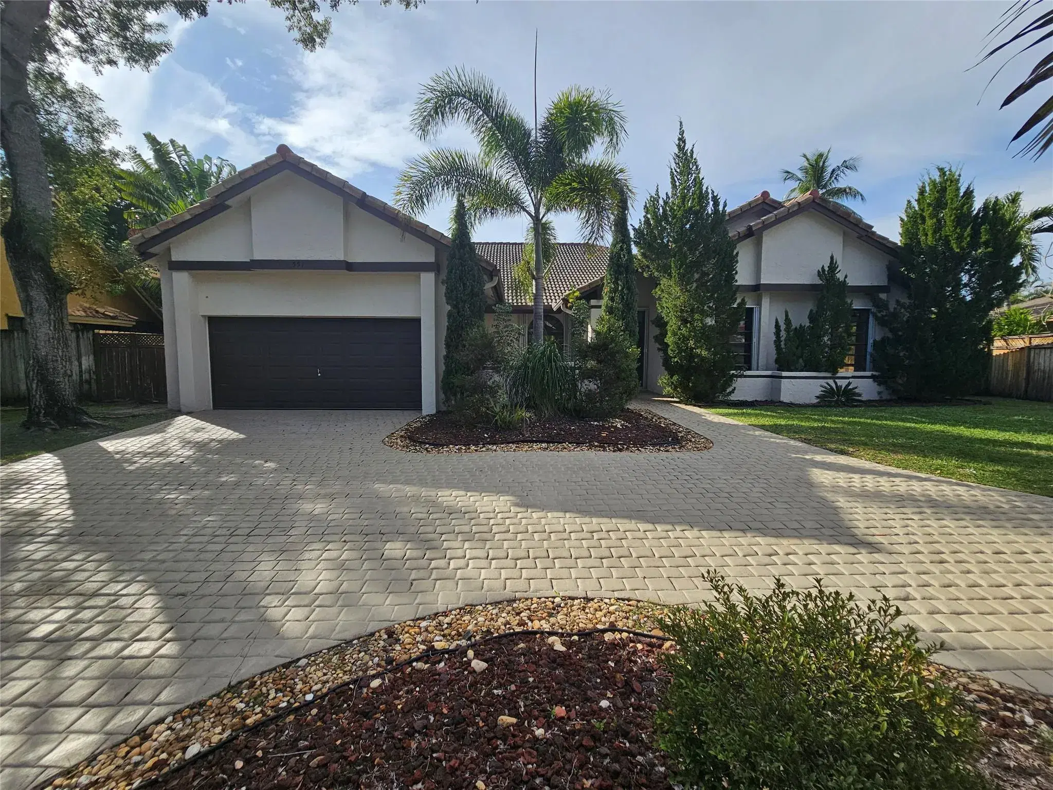 Picture of 551 SW 101St Ter, Plantation, FL 33324