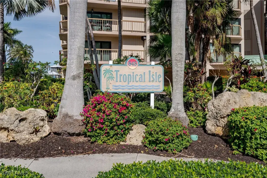 Picture of 845 Collier Ct 502, Marco Island, FL 34145