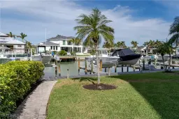 Picture of 845 Collier Ct 502, Marco Island, FL 34145