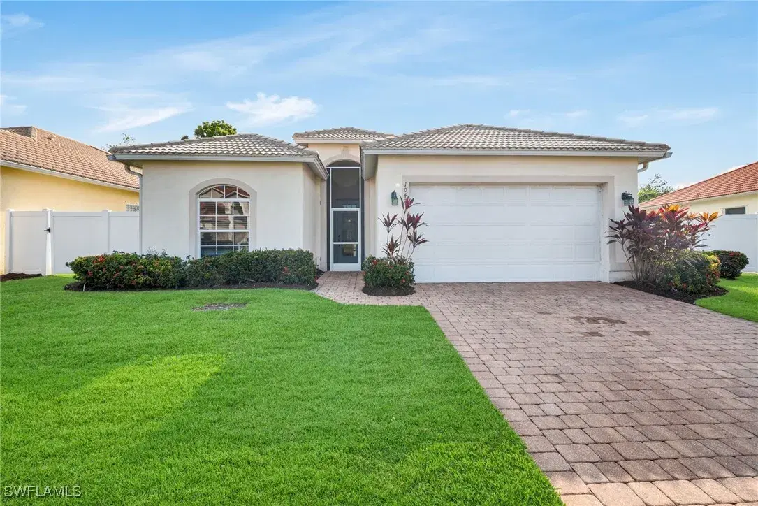 Picture of 1042 Jardin Dr, Naples, FL 34104