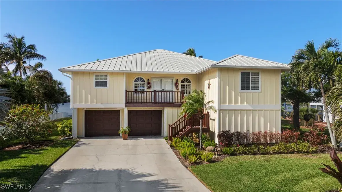 Picture of 9067 Mockingbird Dr, Sanibel, FL 33957