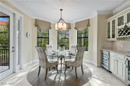 Picture of 2550 Marquesa Royale Ln 8-101, Naples, FL 34109