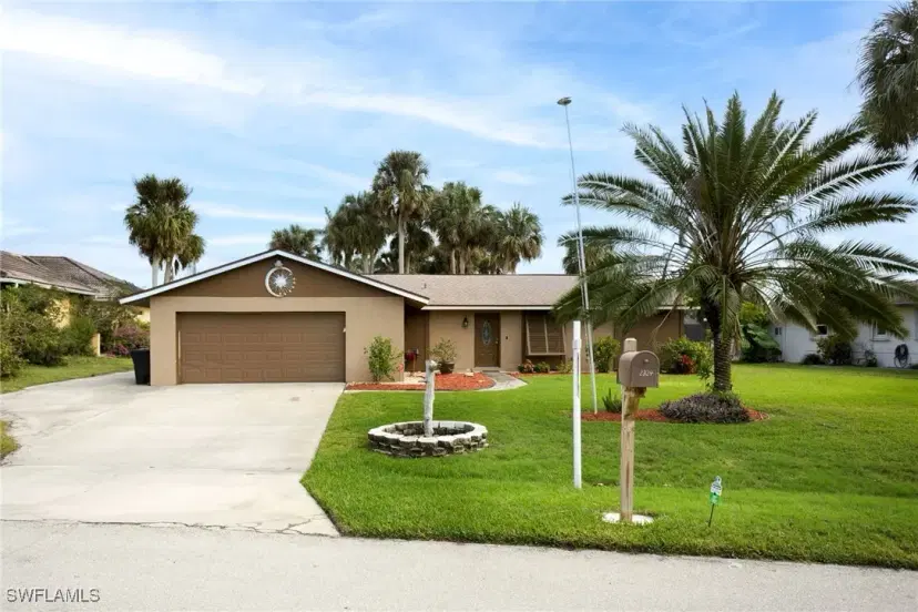 Picture of 2324 Westwood Rd, North Fort Myers FL 33917