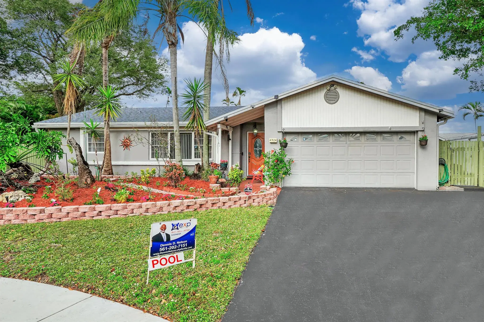 Picture of 4924 SW 11Th Place, Margate, FL 33068