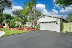 Picture of 4924 SW 11Th Place, Margate, FL 33068