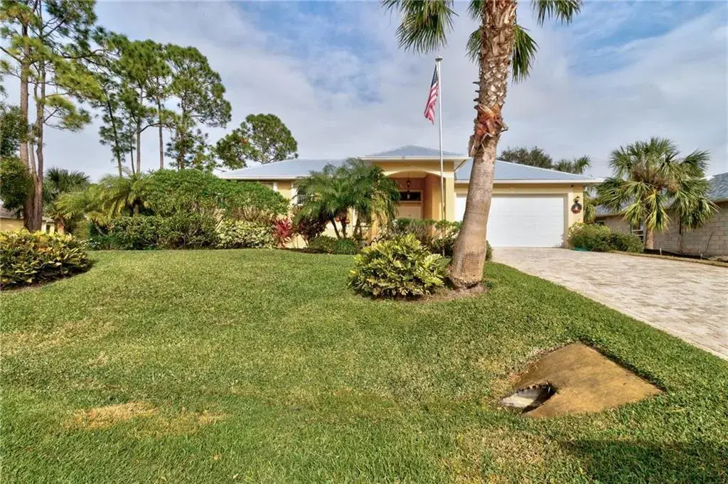 Picture of 491 Periwinkle Drive, Sebastian, FL 32958