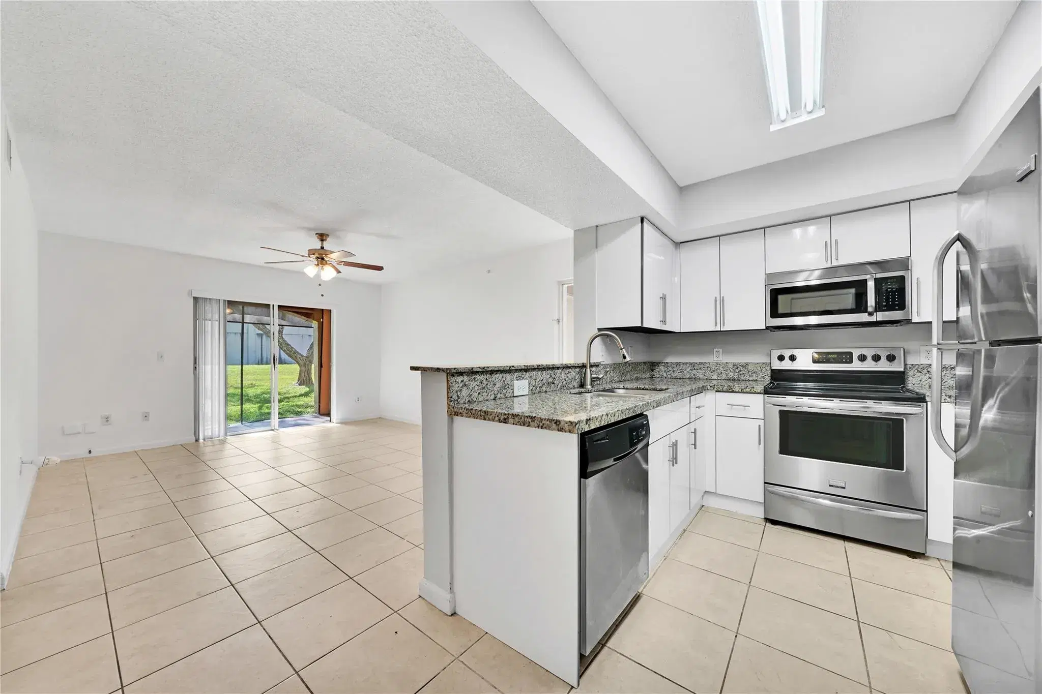 Picture of 5590 NW 61St St 806, Coconut Creek, FL 33073