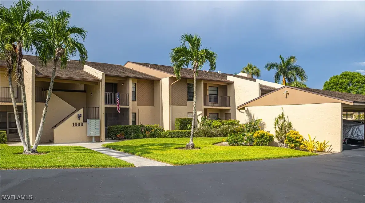 Picture of 1000 Palm View Dr 203, Naples, FL 34110