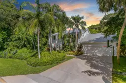 Picture of 16 Ridgeview Road N, Sewalls Point, FL 34996