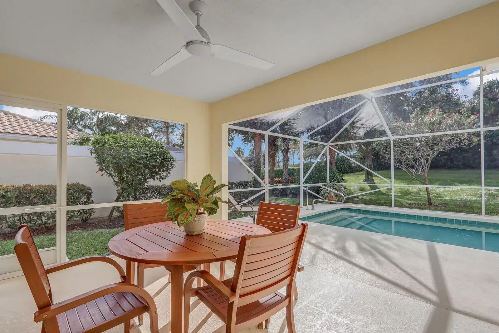 Picture of 129 Euphrates Circle, Palm Beach Gardens, FL 33410