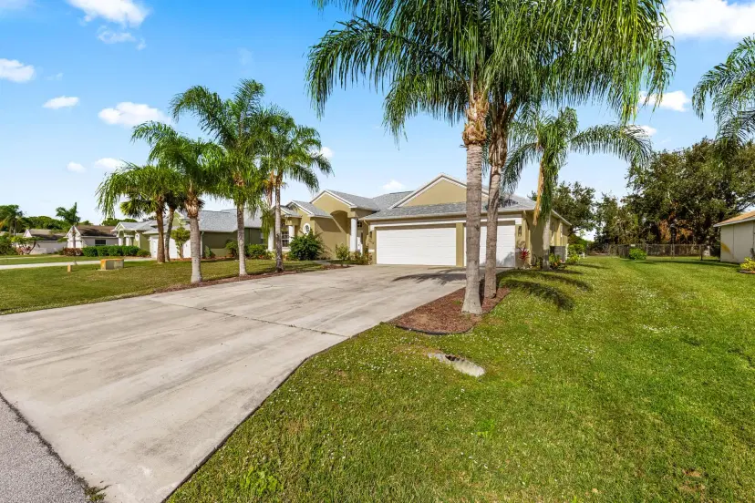 Picture of 2616 N Serenity Circle, Fort Pierce FL 34981