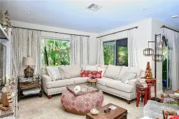 Picture of 245 Lanchester Ct 41, Naples, FL 34112