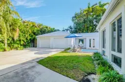 Picture of 714 S Atlantic Drive, Lantana, FL 33462