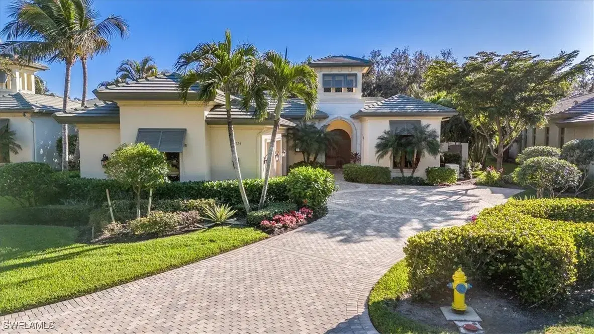 Picture of 28724 La Caille Dr, Naples, FL 34119