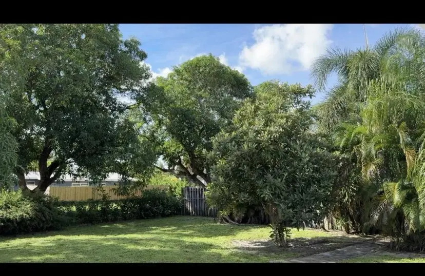 Picture of 660 NE 33Rd St, Oakland Park FL 33334