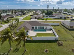 Picture of 1725 SE 3Rd St, Cape Coral, FL 33990